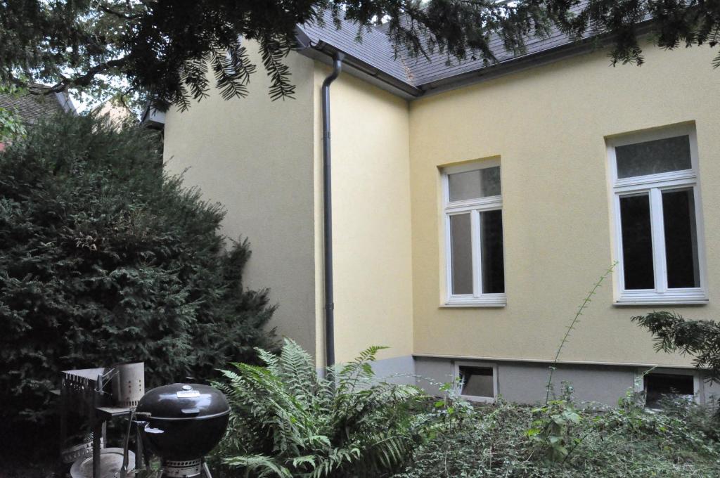 Jardí fora de House near to Schönbrunn - Free Parking - 24-7 Check in - 8 Person