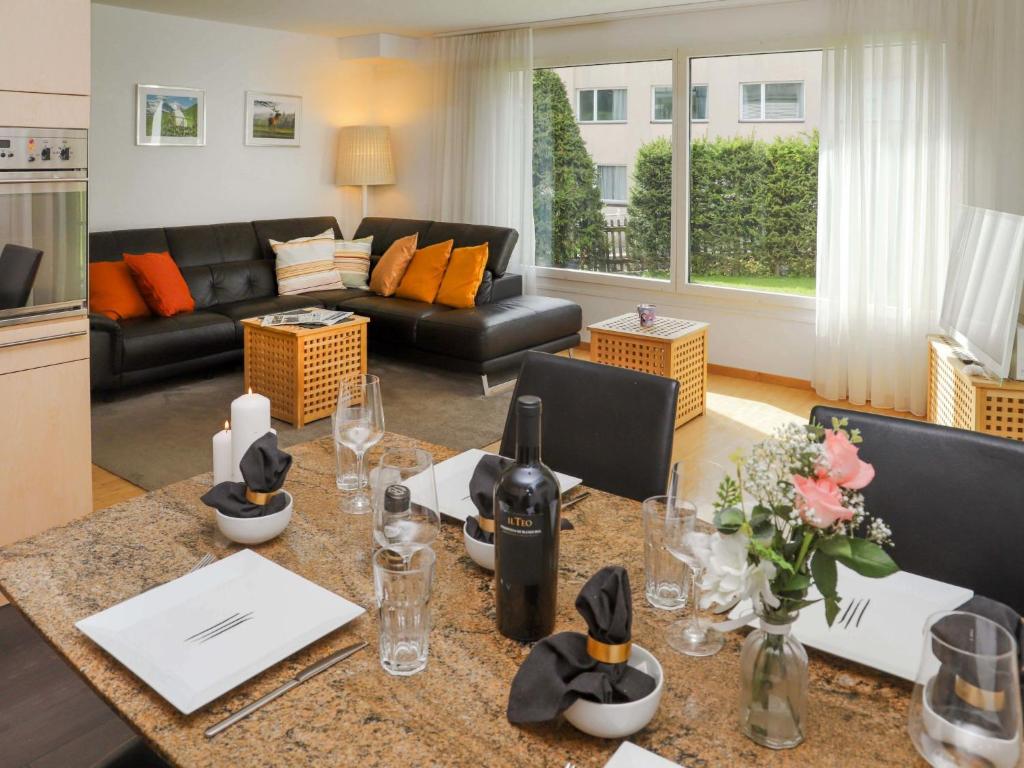 Posezení v ubytování Apartment Mon Repos by Interhome