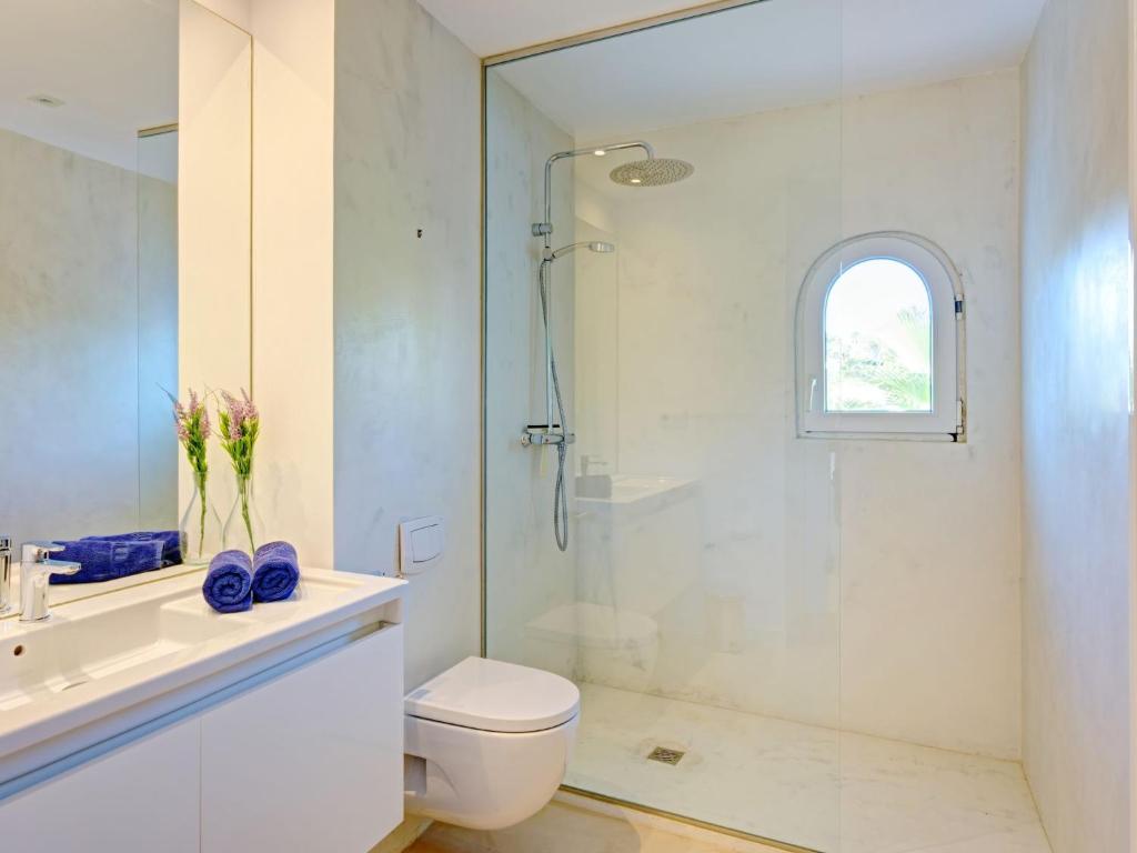 Koupelna v ubytování Villa Villa Terrace sur Mer by Interhome