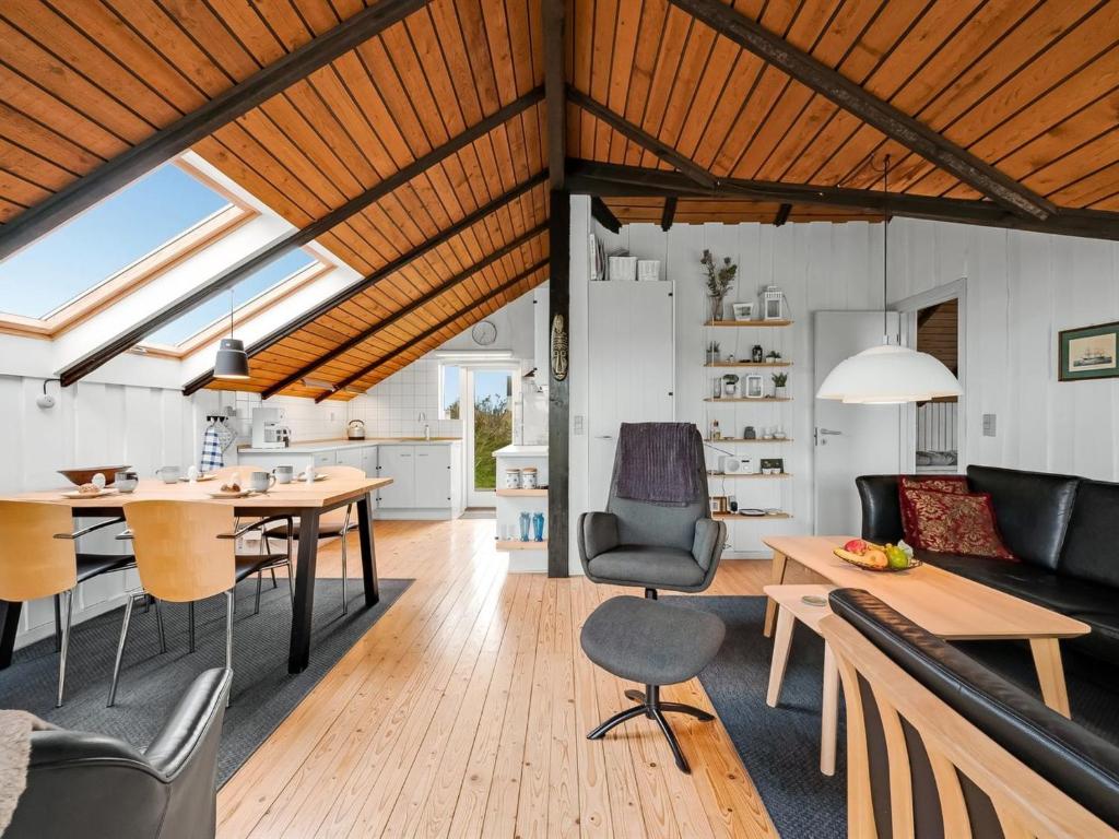Posezení v ubytování Holiday Home Olesia - 250m from the sea by Interhome