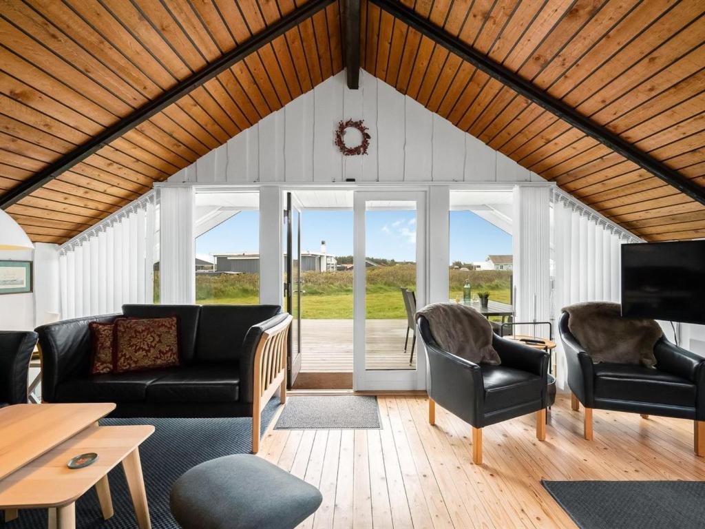 Posezení v ubytování Holiday Home Olesia - 250m from the sea by Interhome