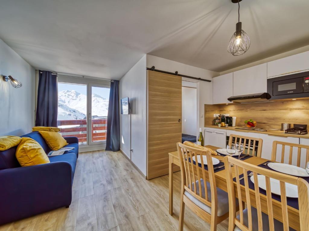 Kuchyň nebo kuchyňský kout v ubytování Apartment Altineige-6 by Interhome