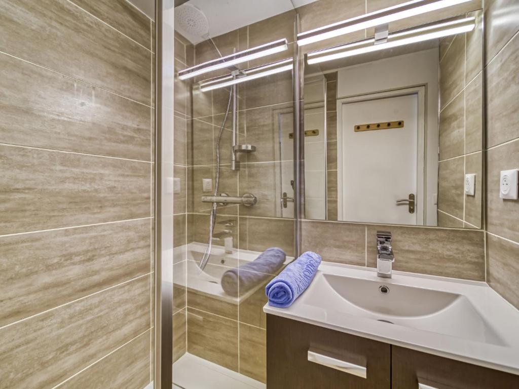 Koupelna v ubytování Apartment Altineige-6 by Interhome