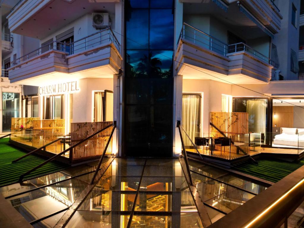 Balkón nebo terasa v ubytování Charm Hotel