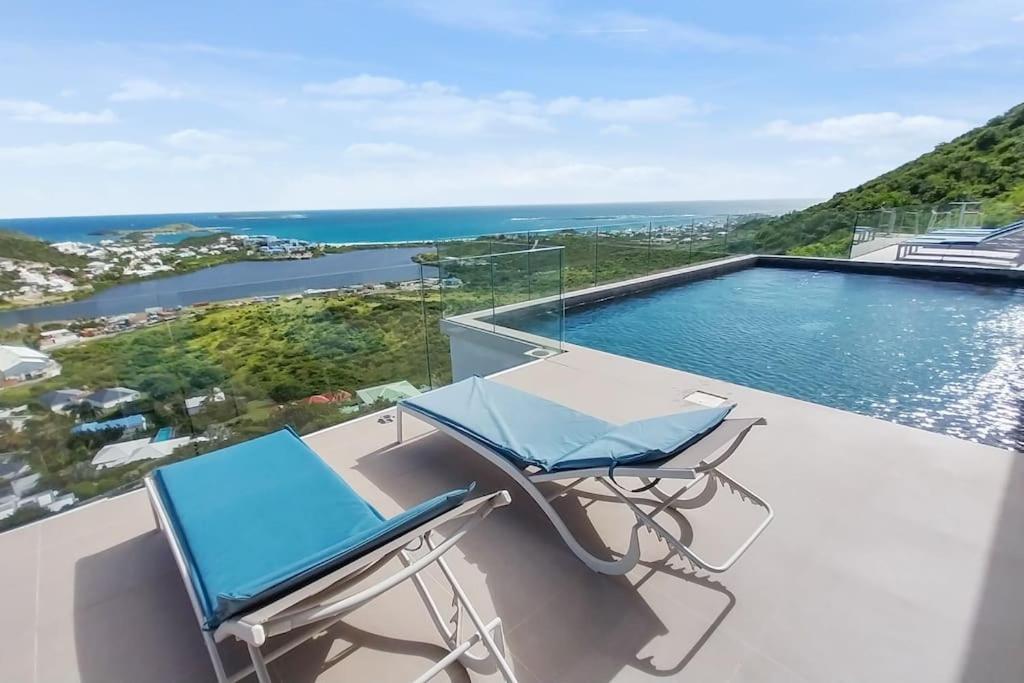 Phong cảnh thiên nhiên gần biệt thự