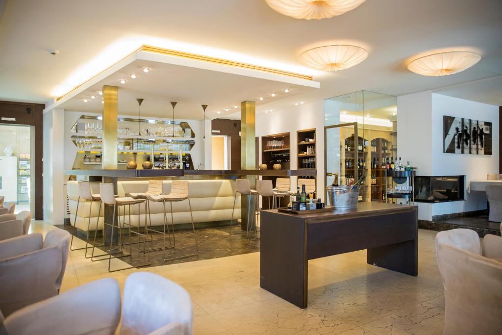 Posezení v ubytování Iris Porsche Hotel & Restaurant