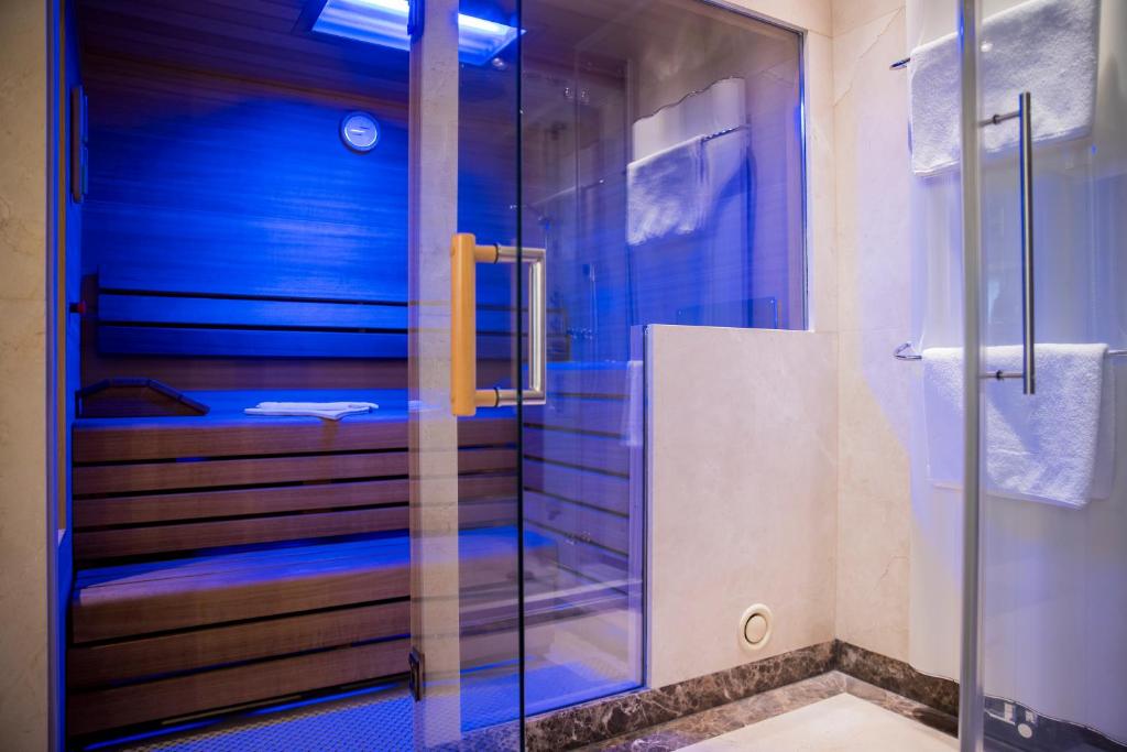 Koupelna v ubytování Iris Porsche Hotel & Restaurant