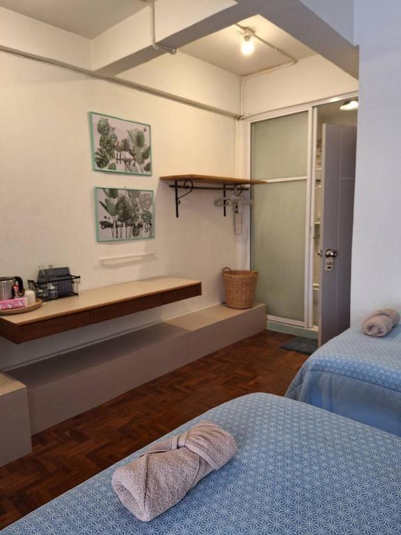 The Commonroom CNX - 10