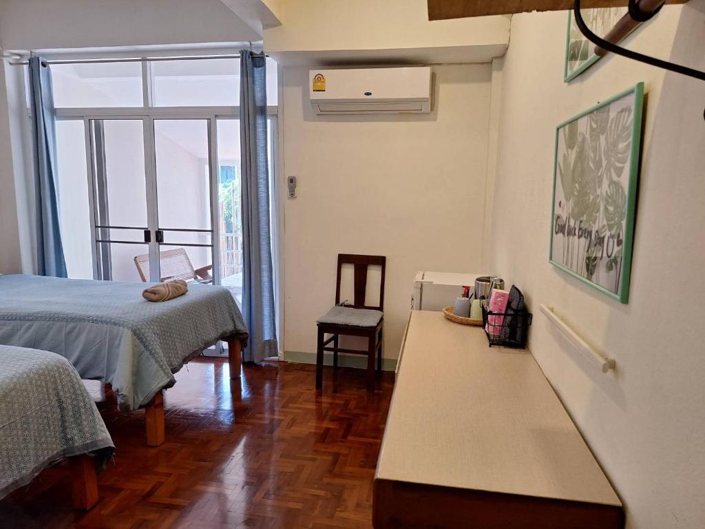 The Commonroom CNX - 9