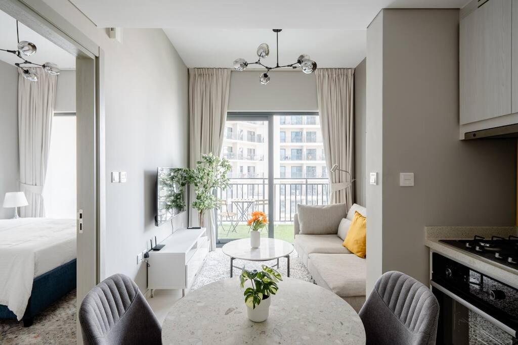 Modern Amazing One Bedroom Apt., Dubai (updated prices 2024)