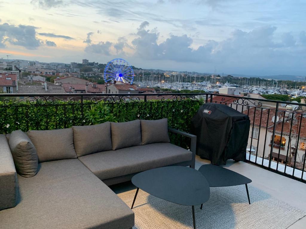 Posezení v ubytování Rooftop unique vue mer / Vieil Antibes