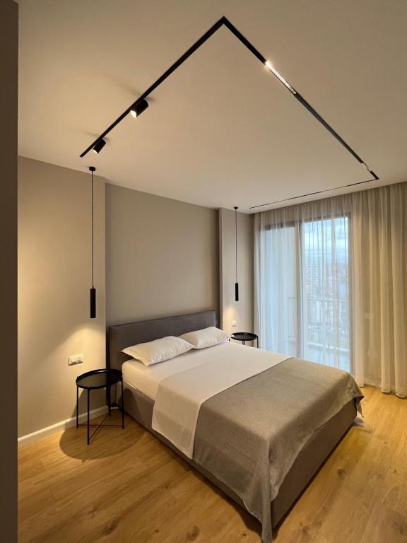 Bliss Apartment - Image 2