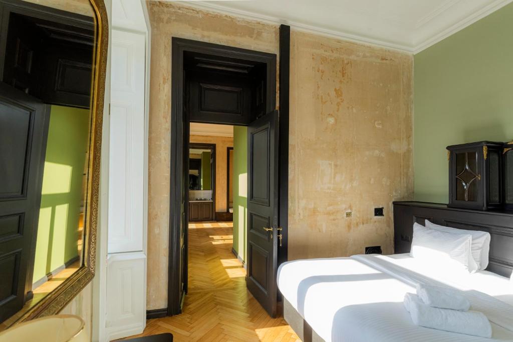 Unfound Door - Design Hotel - 
