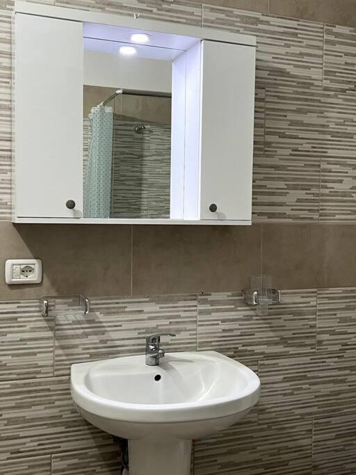 Lima Apartment - Image 3
