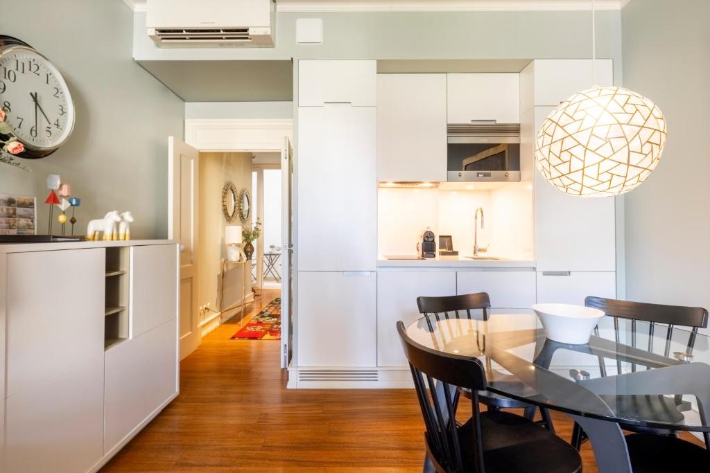Chiado Camões Apartments | Lisbon Best Apartments - 4