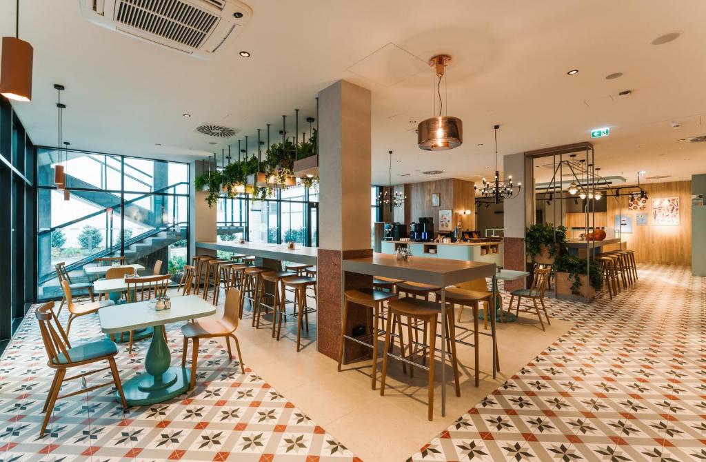 Restaurace v ubytování MEININGER Kraków Centrum