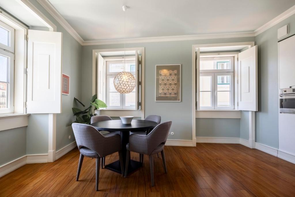 Chiado Camões Apartments | Lisbon Best Apartments - 18