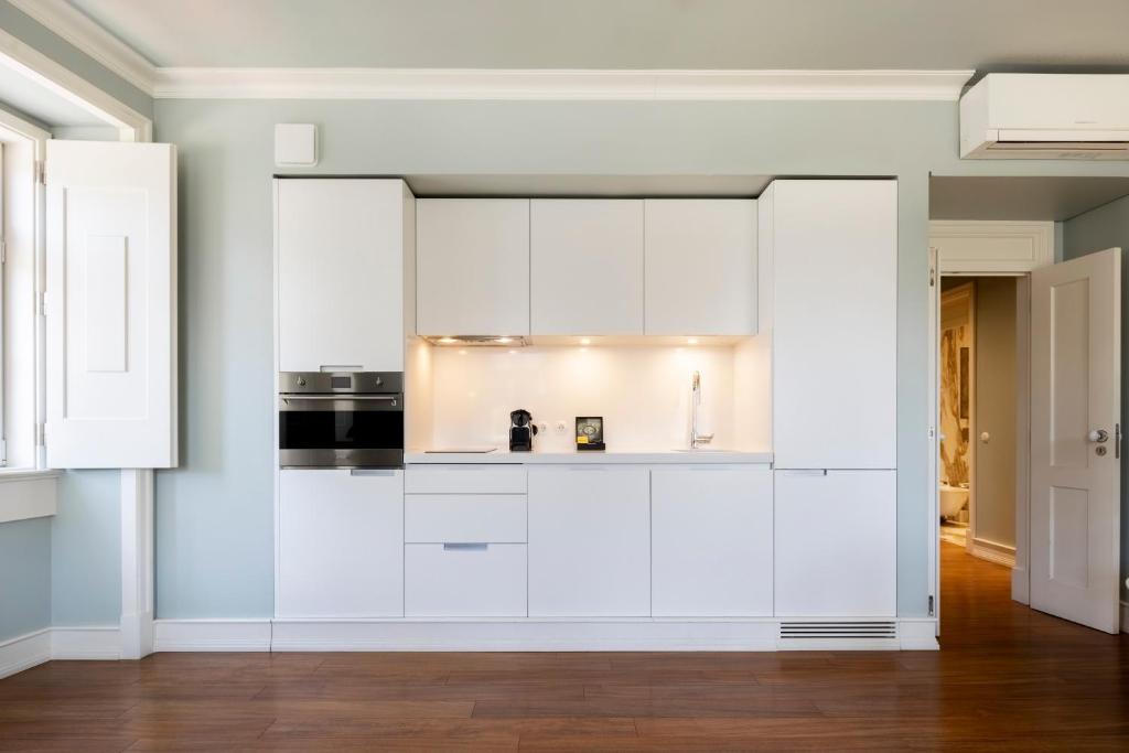 Chiado Camões Apartments | Lisbon Best Apartments - 13