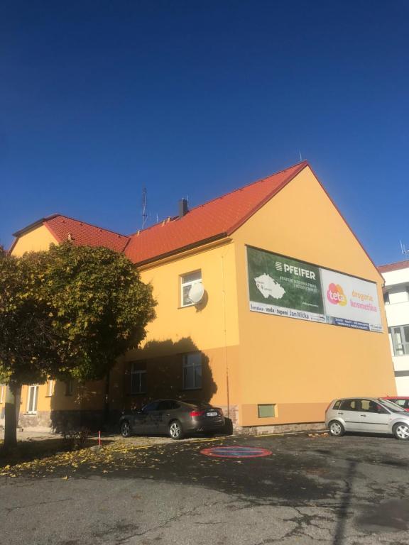 Budova, v ktorej sa apartmán nachádza