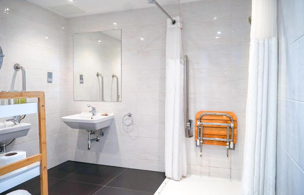 DoubleTree by Hilton Hotel & Spa Liverpool - Resim 41