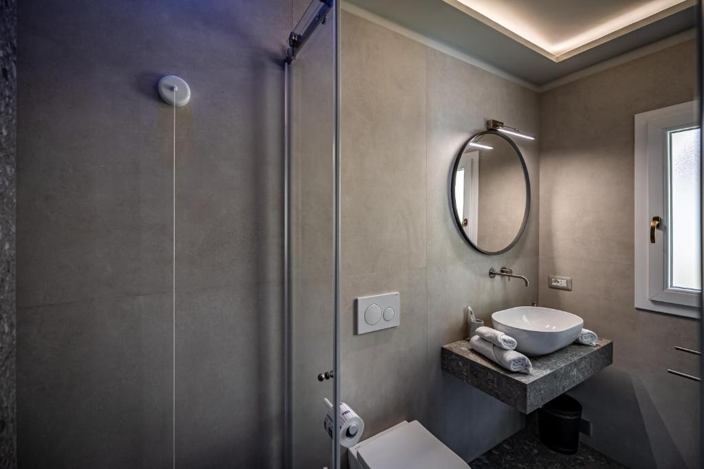 Vannituba majutusasutuses Dimora Collection - Le Torri - Boutique Luxury Suites - Adults Only
