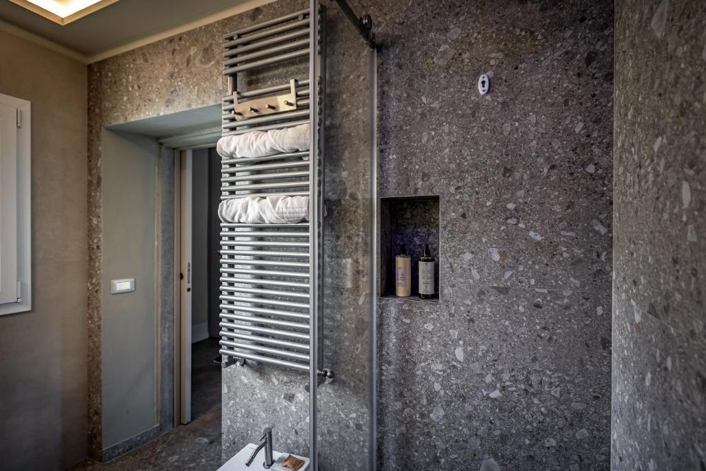 Vannituba majutusasutuses Dimora Collection - Le Torri - Boutique Luxury Suites - Adults Only