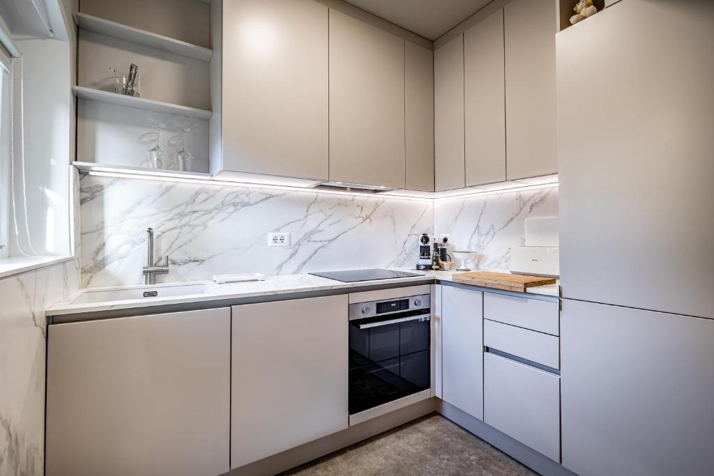 Köök või kööginurk majutusasutuses Dimora Collection - Le Torri - Boutique Luxury Suites - Adults Only