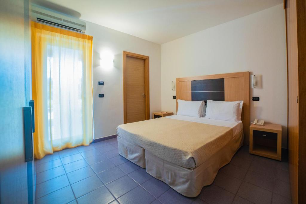 VOI Baia di Tindari Resort - Family Room (2 Adults + 3 Children)