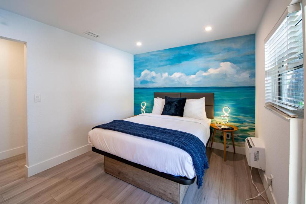 The Lauderdale Boutique Hotel - Queen Studio
