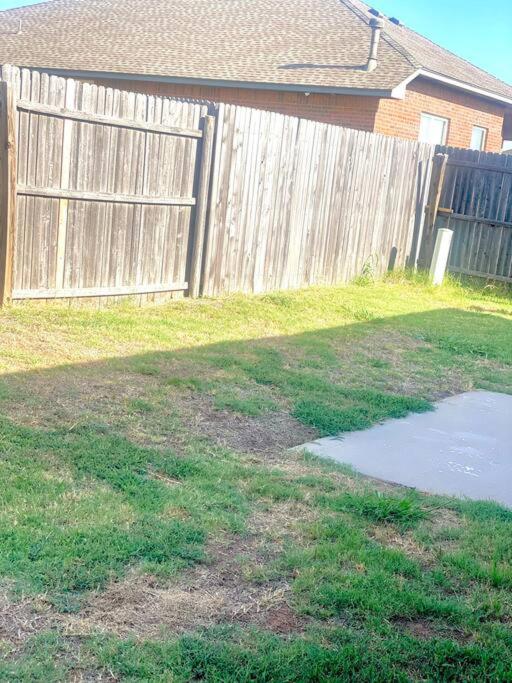 Cheerful 3 Bdrm space, 2 bath!. You gotta love it! photo