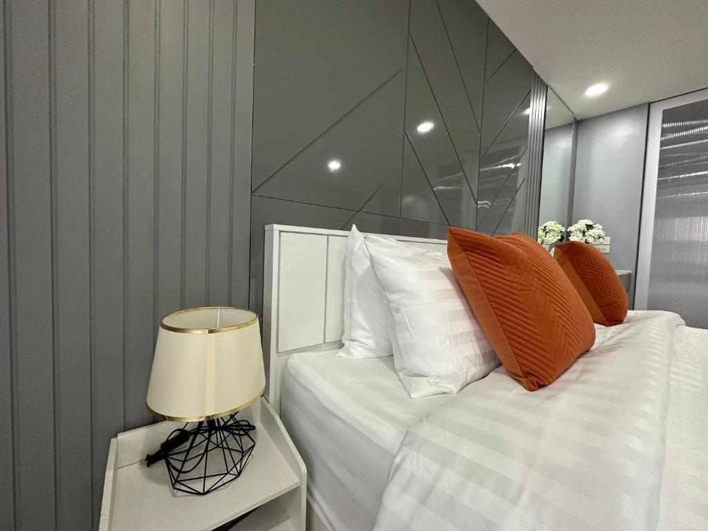 Postel nebo postele na pokoji v ubytování Sweet room in Nimnan