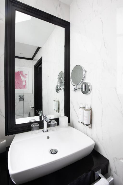 Maison Astor Paris, Curio Collection by Hilton - Single Room