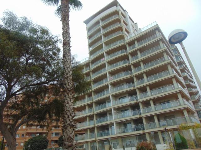 Apartamentos varios con 2 dorm en Marina Dor , la playa de Amplaries 47 , vista lateral al mar - Apartamento De Dos Dormitorios