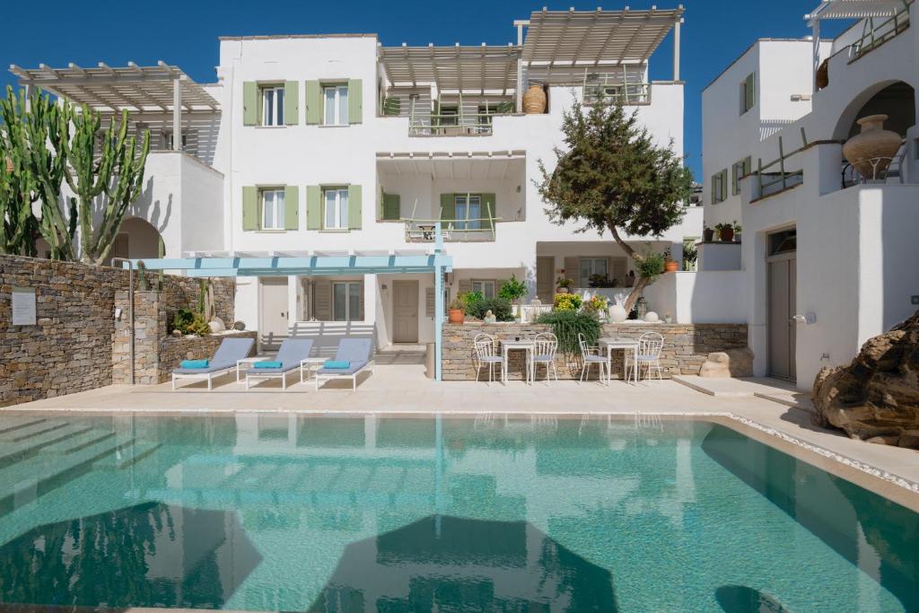 Bazén v ubytování Anthos Apartments nebo v jeho okolí