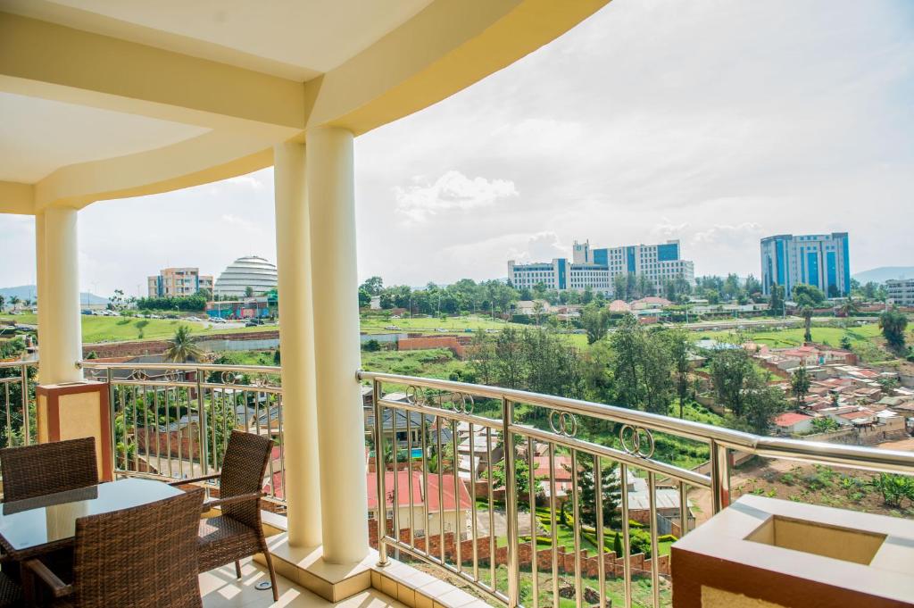 Rohi Apartments - 