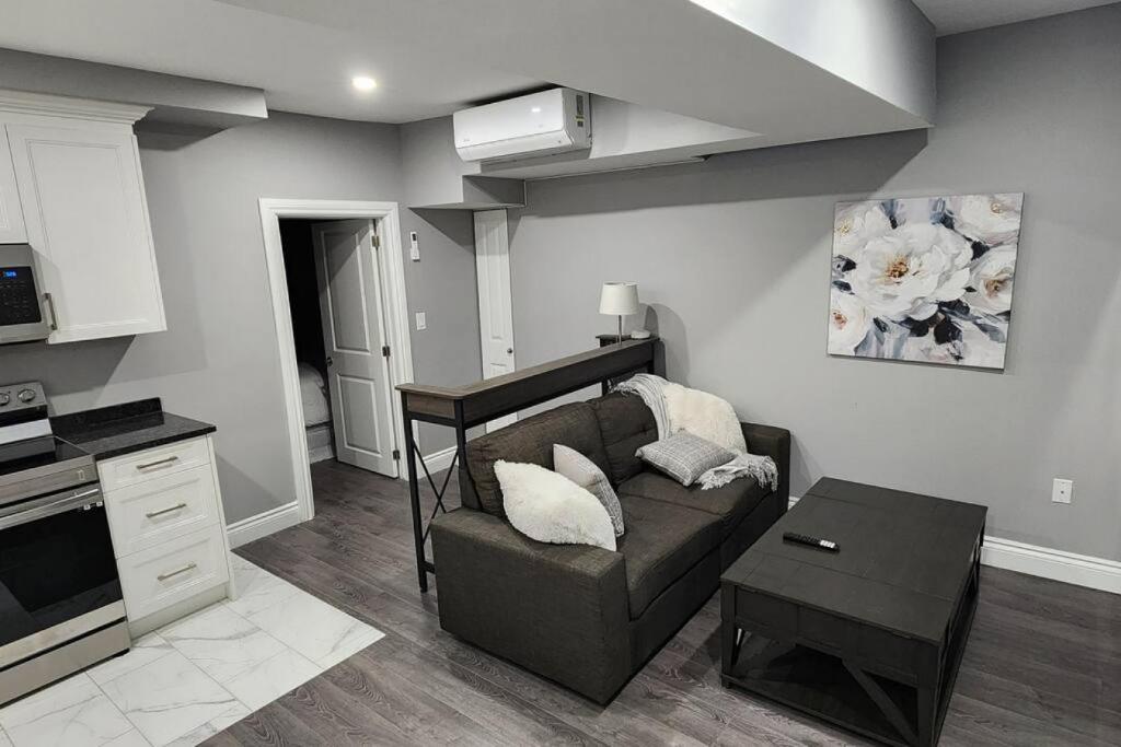 Kuchyň nebo kuchyňský kout v ubytování 12- Exec 1BD-Wifi-AC-Workspace