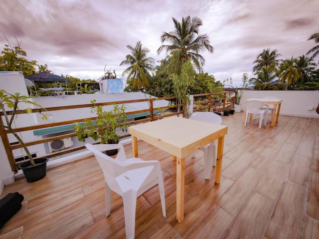Balkón nebo terasa v ubytování Raalhu Fonu Maldives