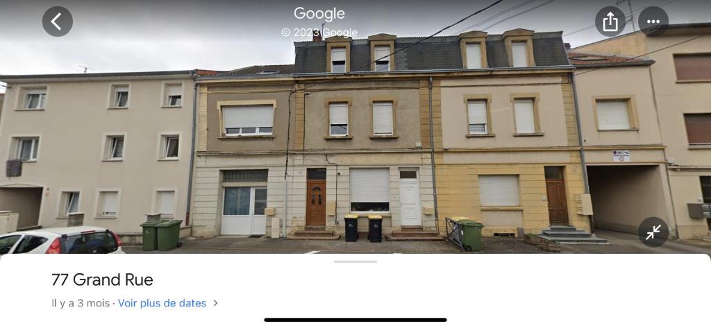 Budova, v ktorej sa apartmán nachádza