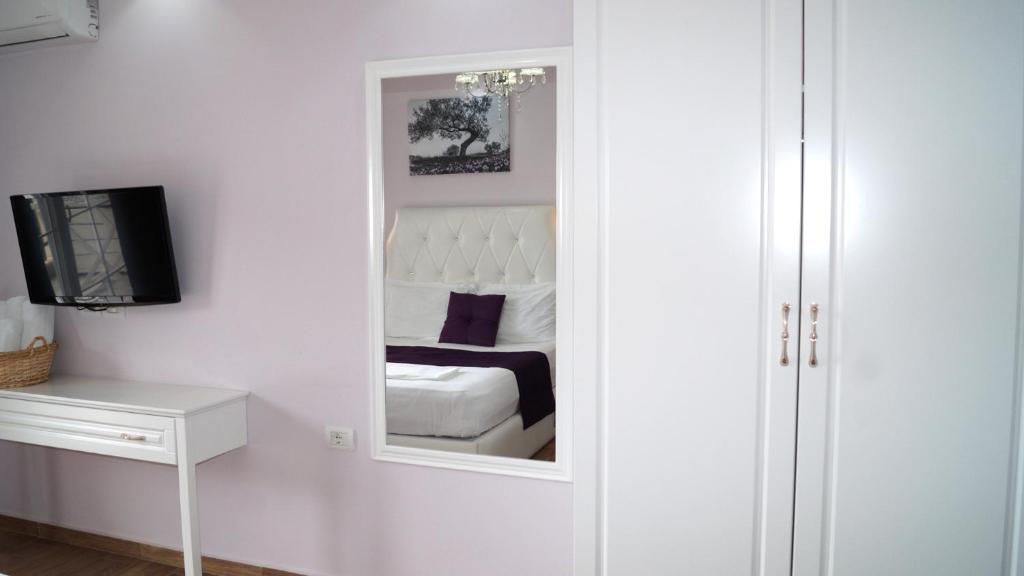 Foto dalla galleria di Apartments Flower Residence a Sarandë