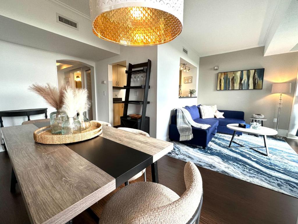 Ocean View 2bd2bth Hotel In Coconut Grove - Apartment