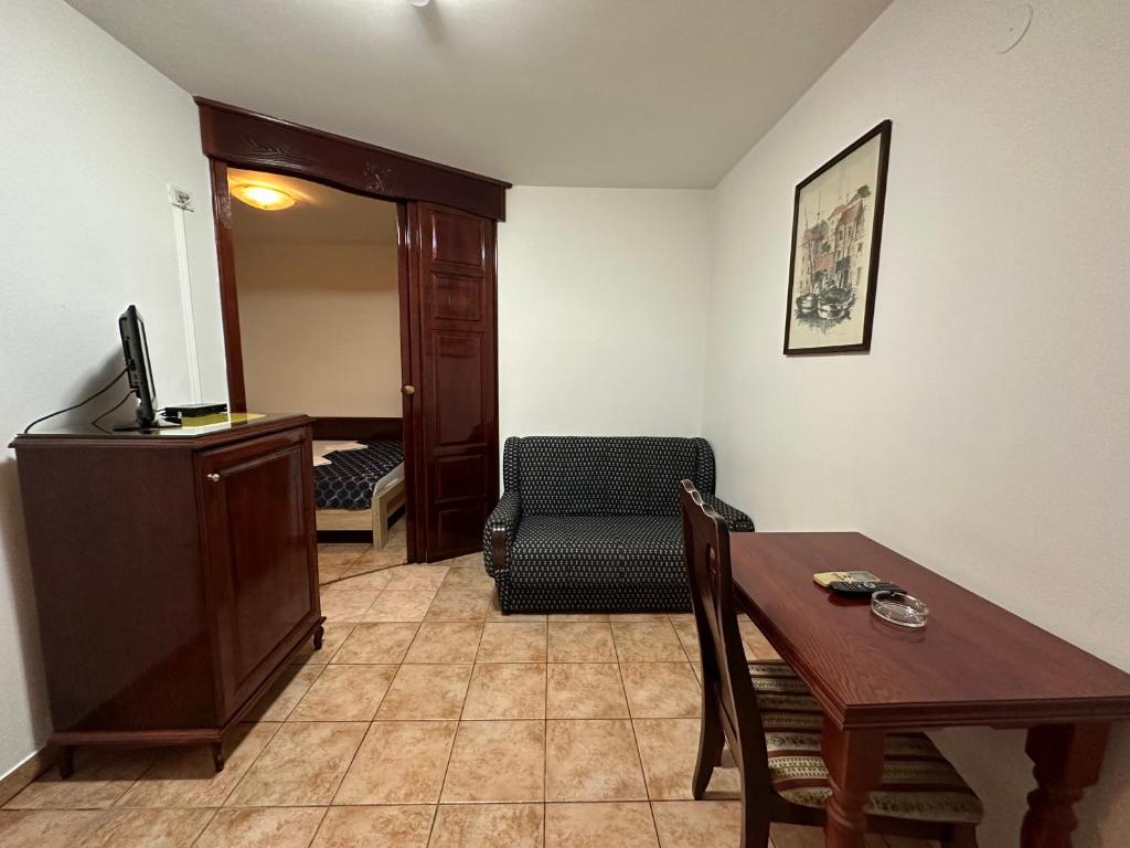 Beatrix Lux Hotel - Sala De Família Com Varanda