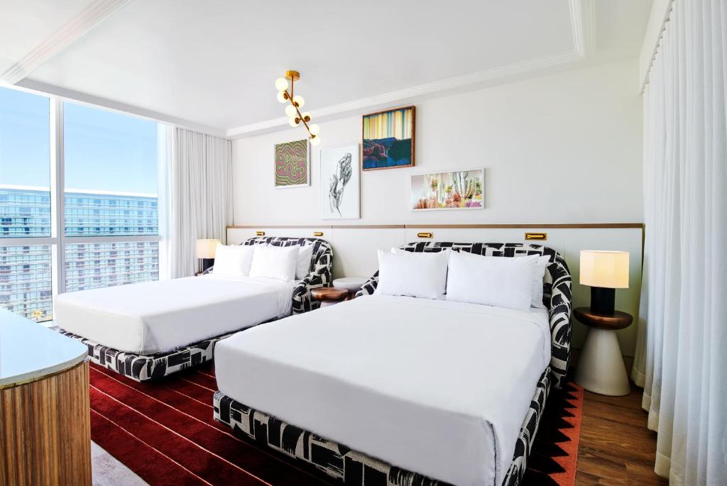 Virgin Hotels Las Vegas, Curio Collection by Hilton - 