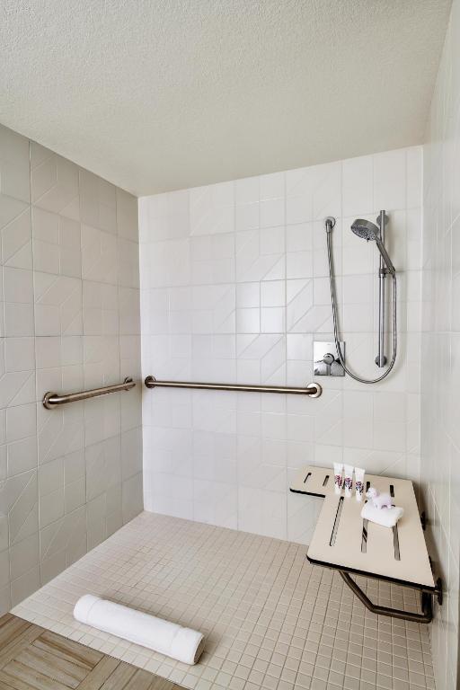 Virgin Hotels Las Vegas, Curio Collection by Hilton - 