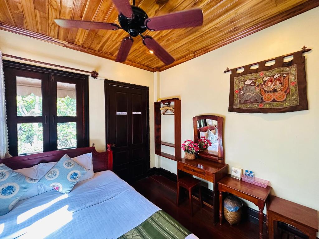 Anisa Mekong Riverside Villa - Chambre Double De Luxe Avec Balcon