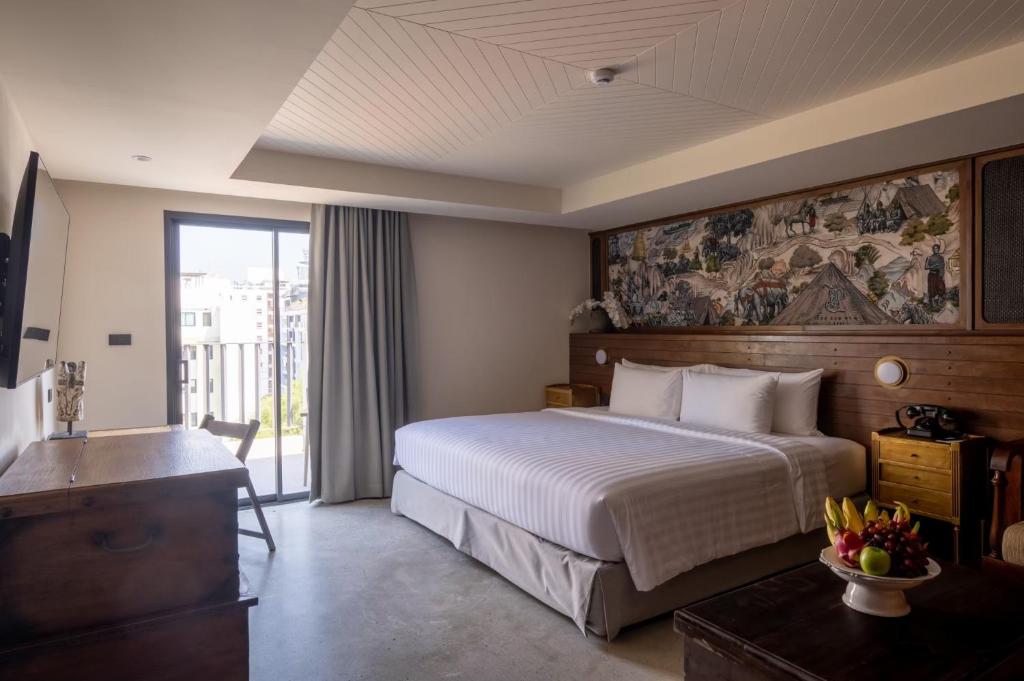 
King Suite with Balcony
