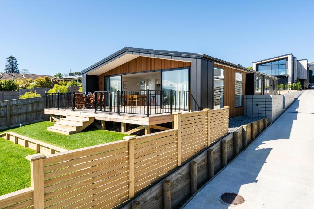 Lakeview Terrace Taupo Holiday Home, Taupo (updated prices 2024)