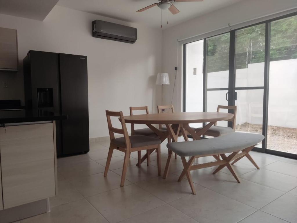 Fotografie z fotogalerie ubytování Casa entera de lujo Playa del Carmen v destinaci Playa del Carmen