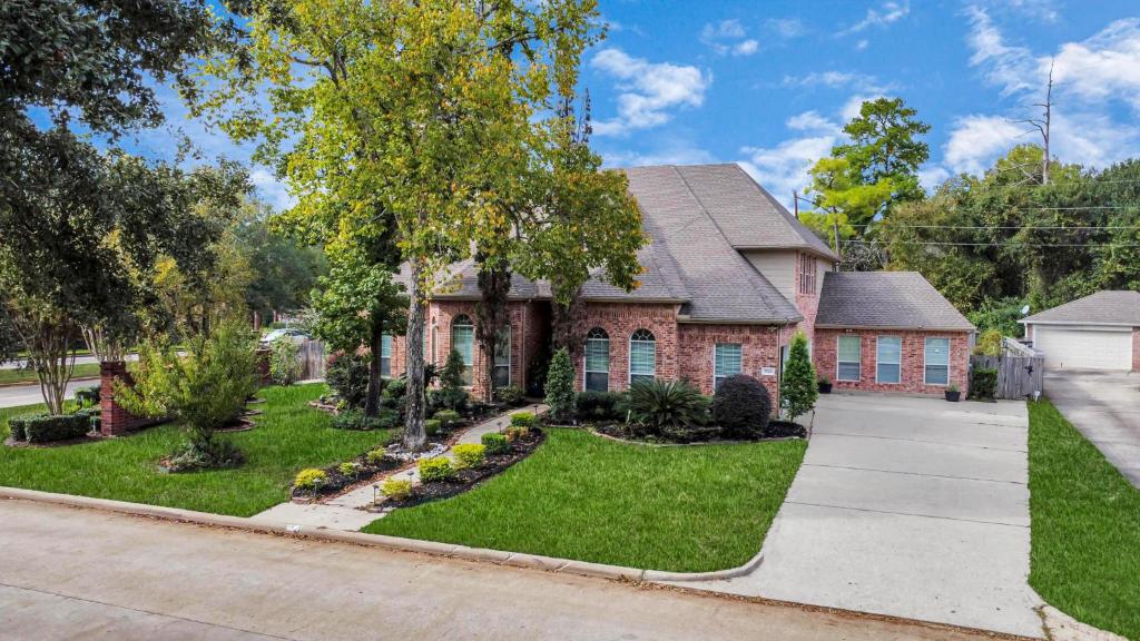 ONTEK Willowbrook Houston, Houston (updated prices 2024)