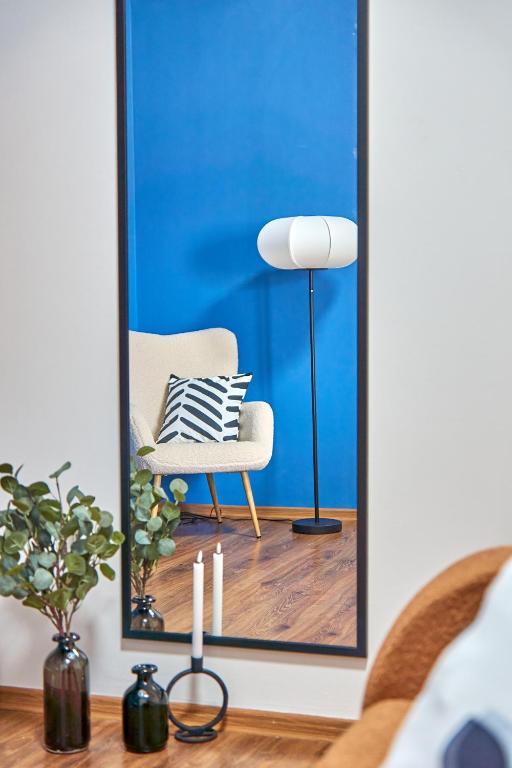 Яскраві сучасні Апартаменти для молодих та активних - One-Bedroom Apartment