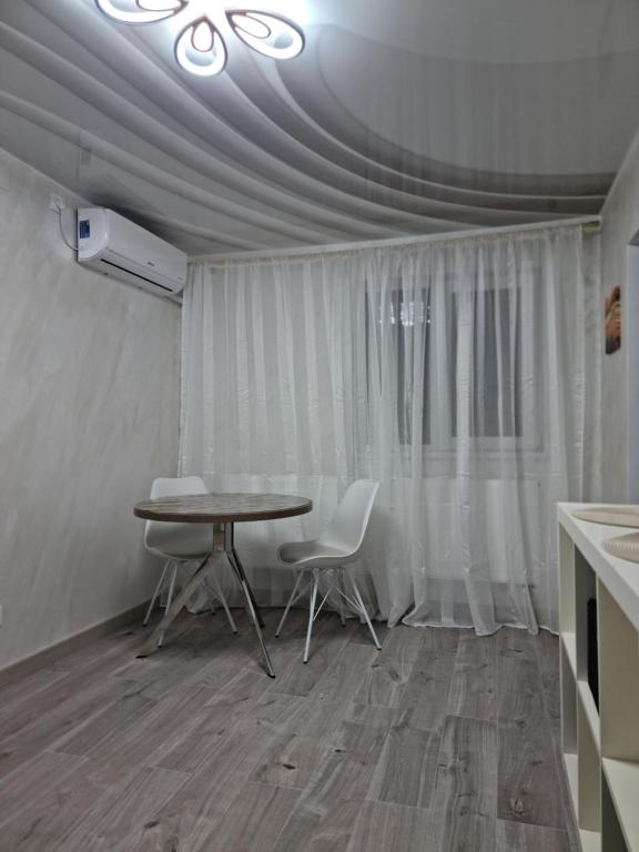 Φωτογραφία από το άλμπουμ του Apartament in zona centrala. στη Χουνεντοάρα